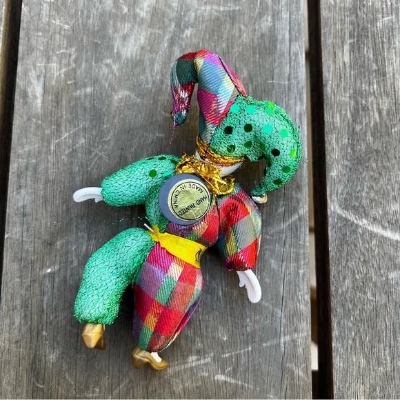 Vintage 90s New Orleans Mardi Gras Porcelain Jester Refrigerator Magnet - Picture 3 of 5
